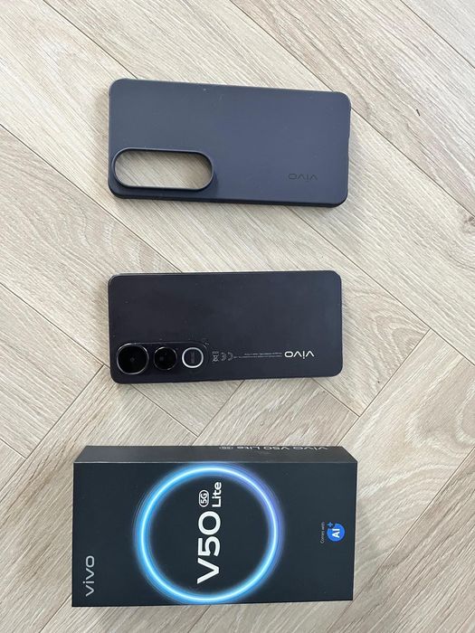 Telefon VIVO V50