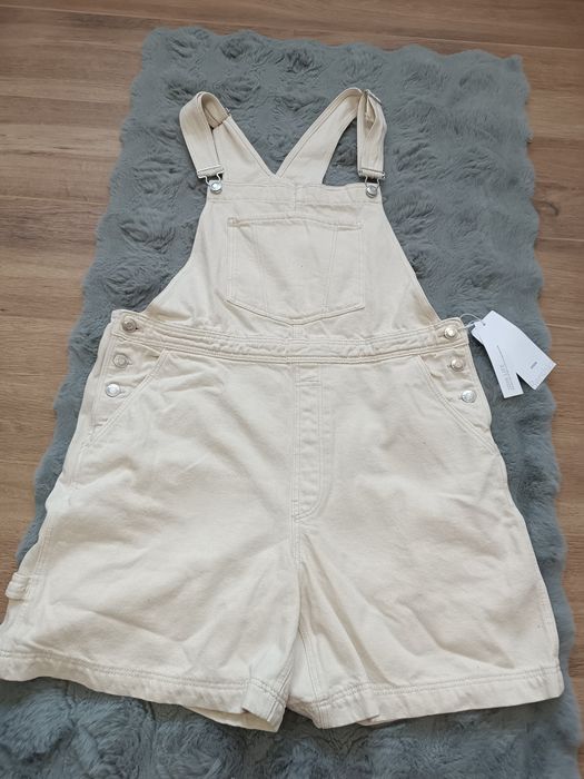 Ogrodniczki jeansowe  Bershka