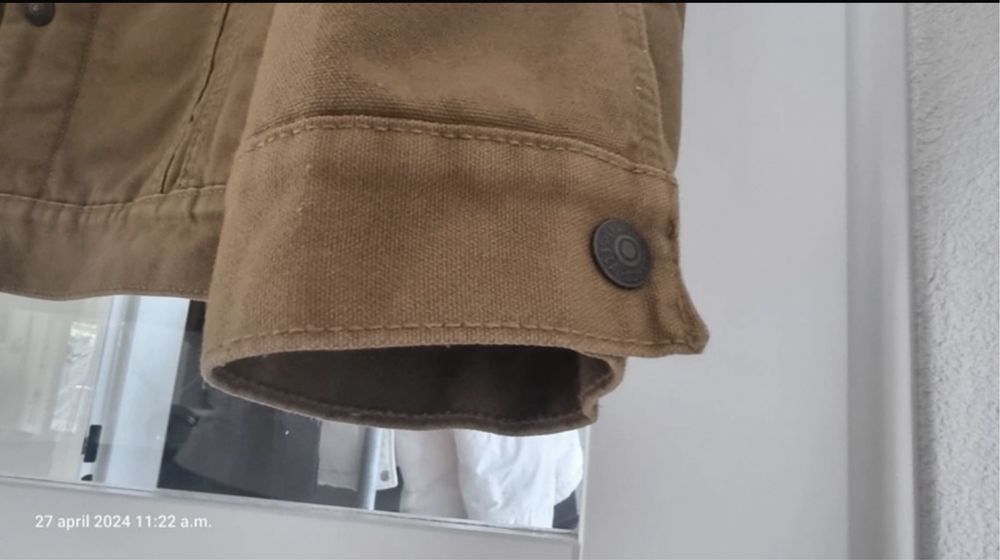 Levis Sherpa XL como nova