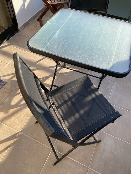 Mesa Exterior Vidro com cadeiras