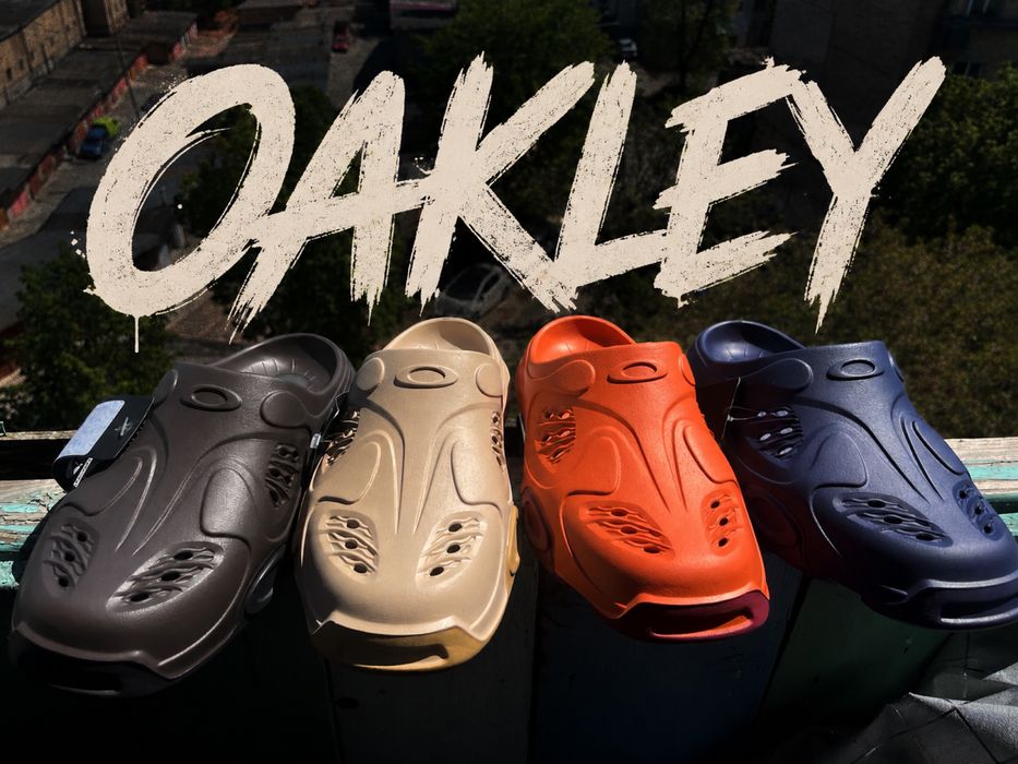 Оригінальні тапки OAKLEY FACTORY TEAM x BRAIN DEAD PAGURO SLIDE “RUST”, крокси, колаборація, шльопанці