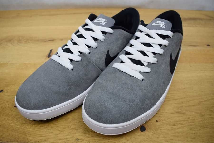 Nike Takedo SB BK Obuwie sportowe 44