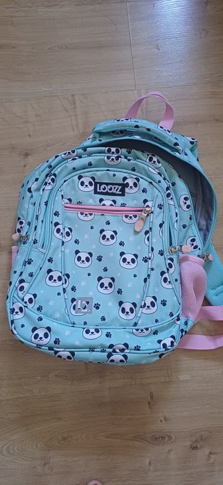 Sprzedam plecak do szkoły.