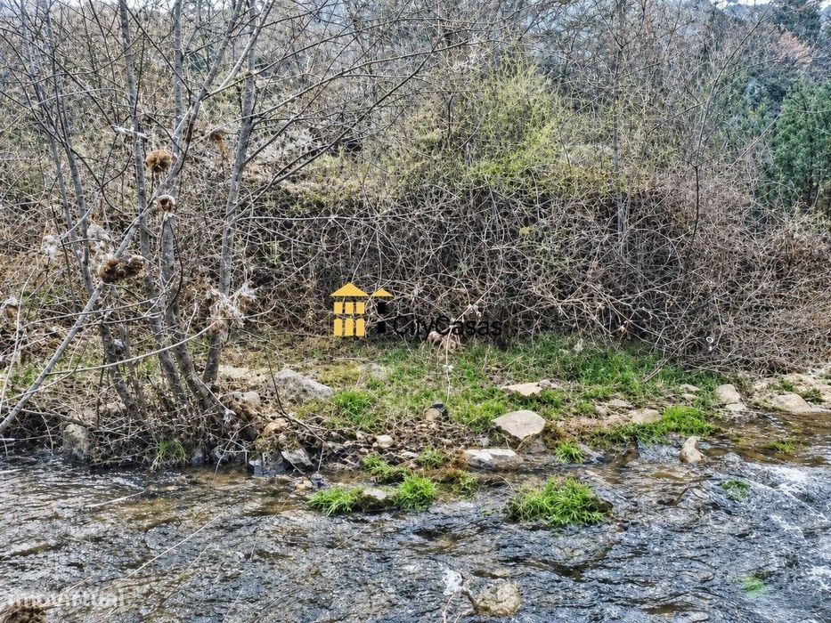 2 Moinhos c/ Terreno 1500 m2 | Ecovia do Rabaçal