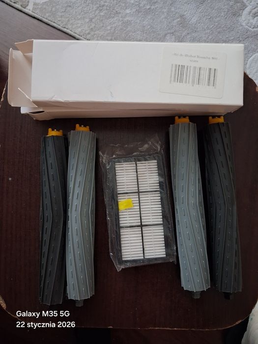 Wałki Szczotki 2 komplety plus 1 filter do iRobota 800/900