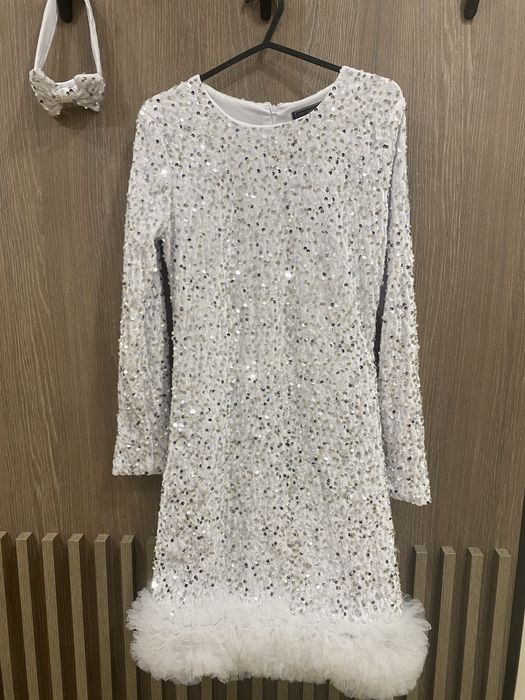 Святкова сукня на дівчинку