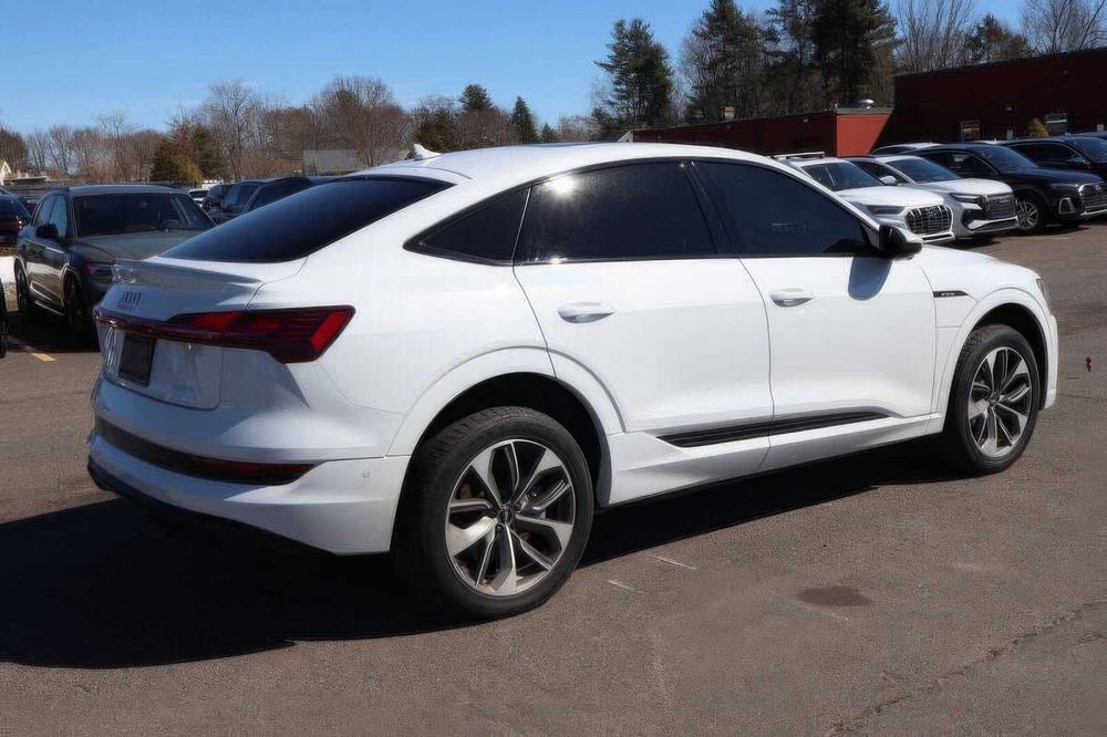 Audi e-tron quattro Prestige Sportback      2021