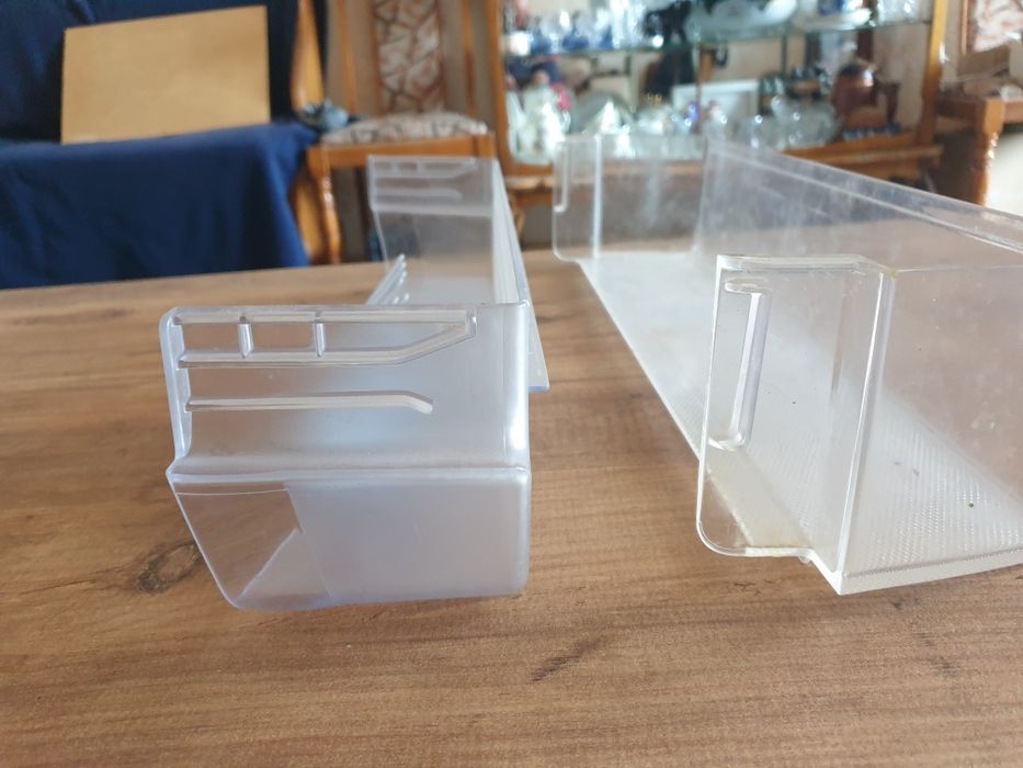 Продам  полки доя  холодильника