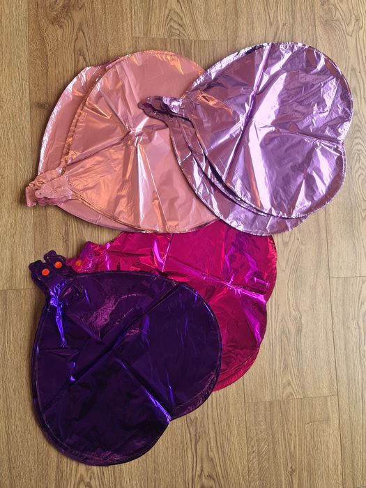 Zestaw balonow foliowych dużych serca róż fiolet pierścionek sesja