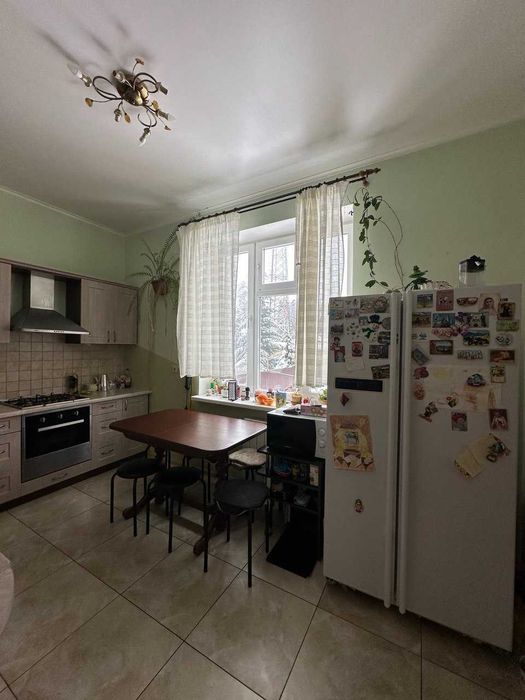 Продам Без% будинок, можна під хостел, міні отель в с. Ворзель, Бучанського району, Київської обл