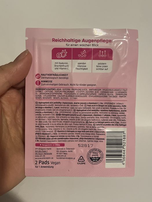 Błyszczące holograficzne duochromowe płatki pod oczy