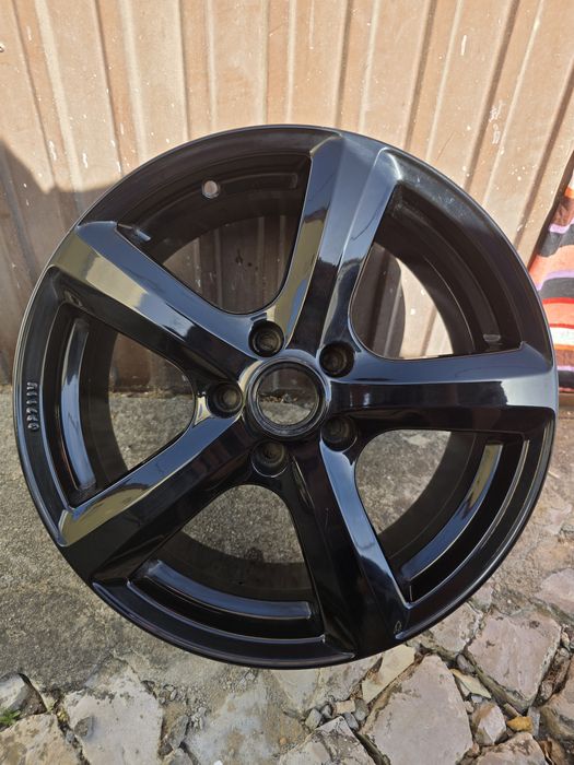 Jantes Aro 17 Preta Golf