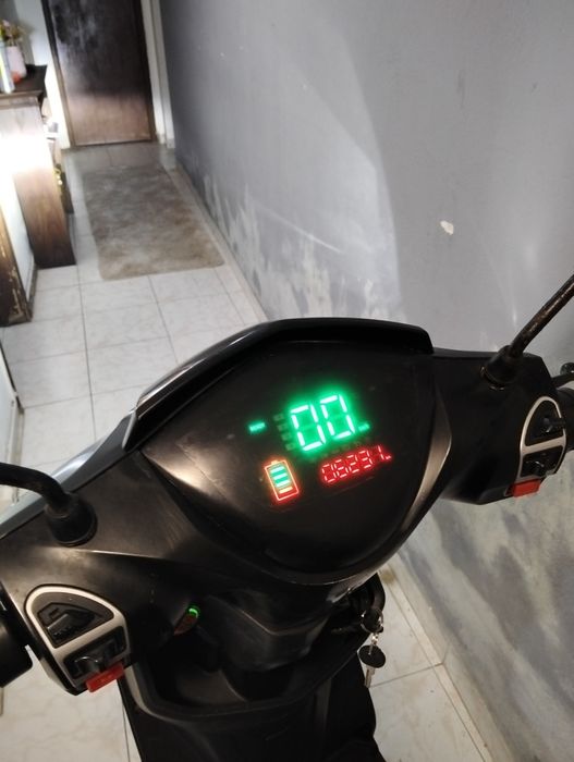 Vendo moto elétrica