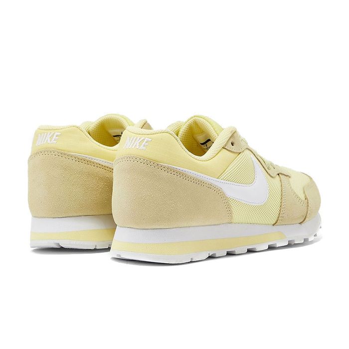 Жіночі кросівки Nike
