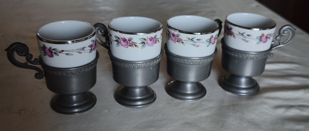 Кавові філіжанки Sebring Porcelana у підстаканниках