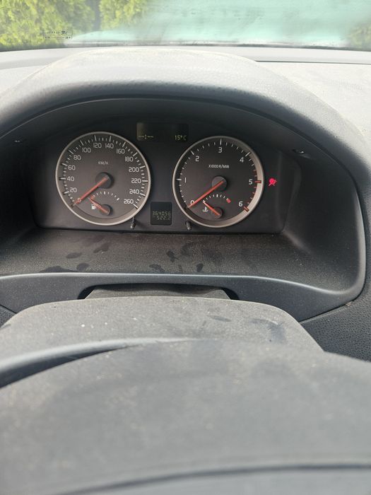 продам volvo v50 2.0