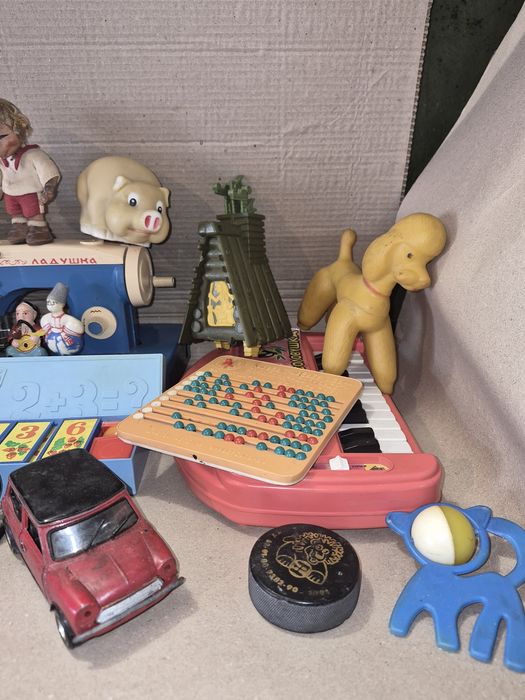 Игрушки периода СССР.