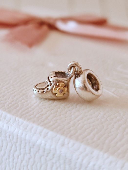 Pendente Bontinha de bebé rosa da Pandora Prata e Ouro