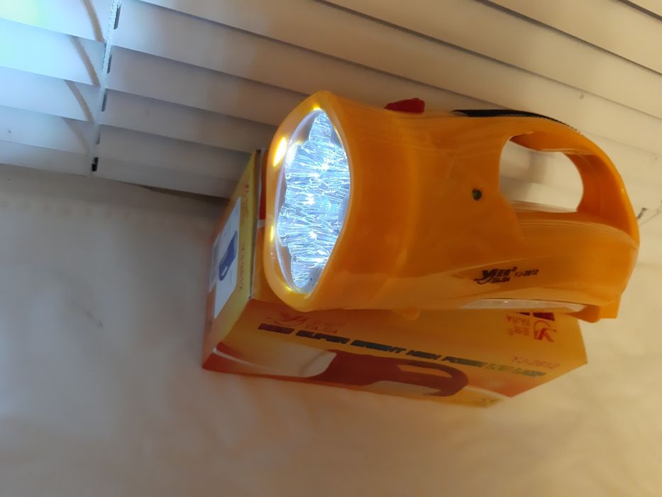 Ліхтарик Акумуляторний світлодіодний яскравий Yajia YJ-2812