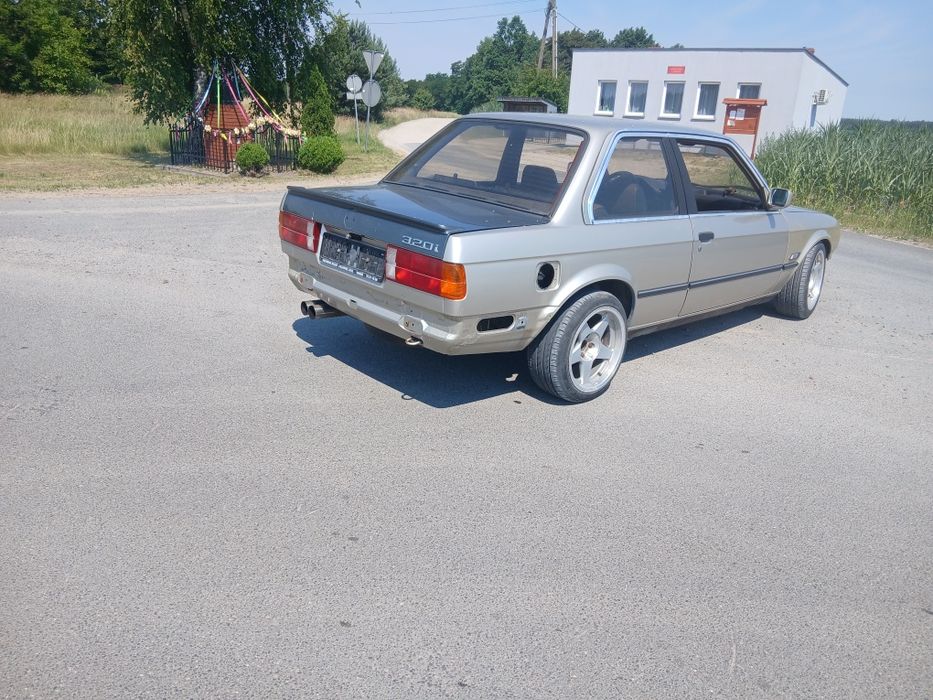 Bmw e30 orginał 320