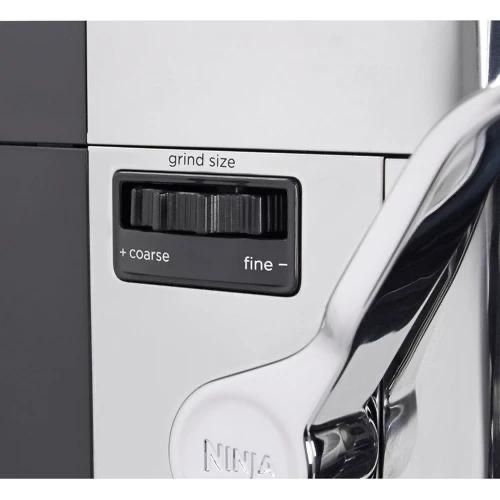 Рожкова кавоварка еспресо NINJA Luxe Cafe Premier ES701EU