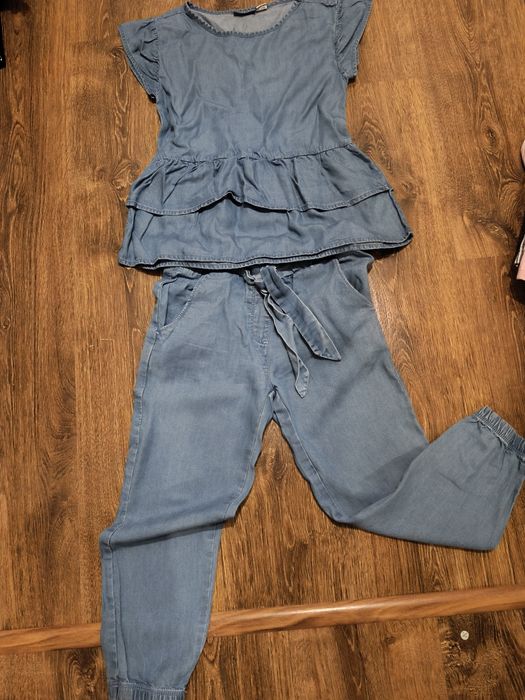 Zestaw dla dziewczynki rozmiar 122