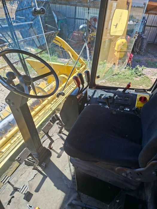 Kombajn New Holland TX34