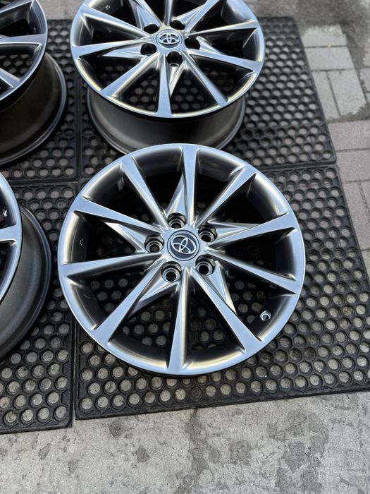 Ном 170 077 Диски оригінал toyota camry 70 rav4 avensis corolla chr avalon lexus es is ux es r17 5-114,3