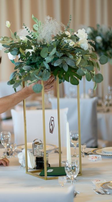 Zestaw kwiatów na stojakach (WESELE)