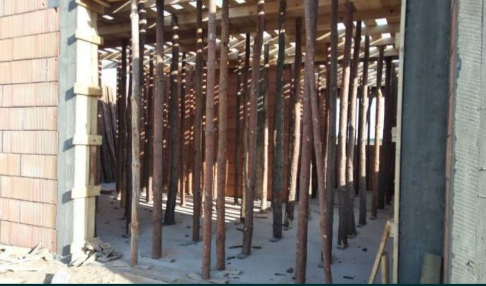 Kołki drewniane  do ogrodzen lub szalunków