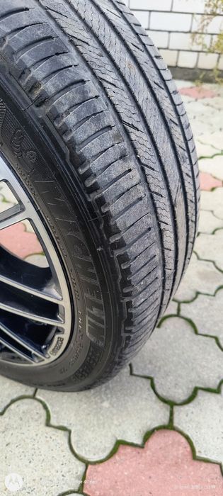 Мichelin Premier LTX 235/45/19 всесезонка/комплект