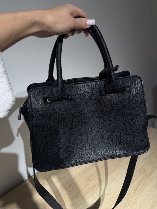 Шкіряна сумка guess