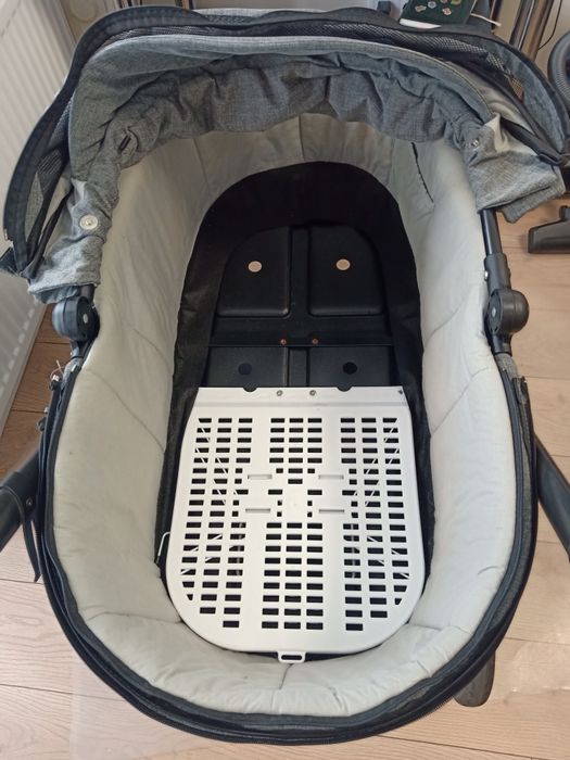 Коляска 2 в 1 Roan Bass