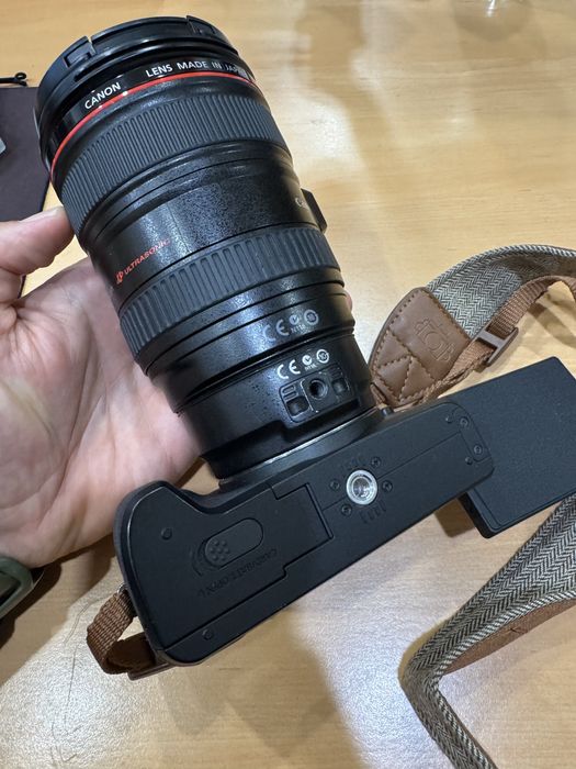 Canon M50 + 3 Lentes + Flash