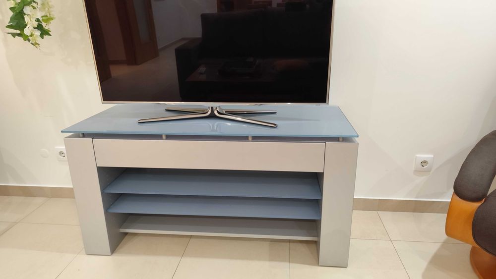 Móvel de televisão