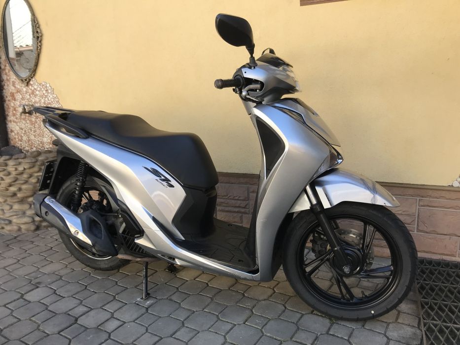 з документами HONDA SH 125 рік 2017    ne sh 150 sh300 sh350