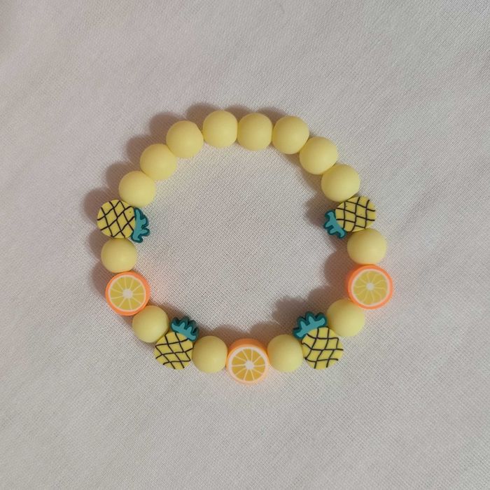 B254 Bransoletka z koralików na gumce Owoce Handmade Rękodzieło