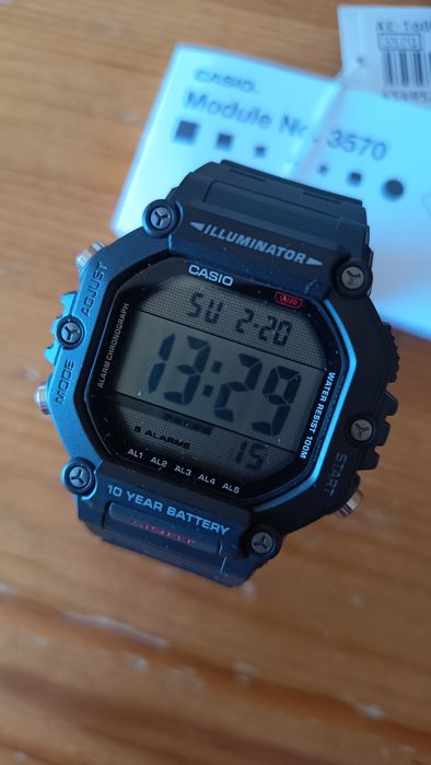 *NOVO* Casio iluminator 100 metros.