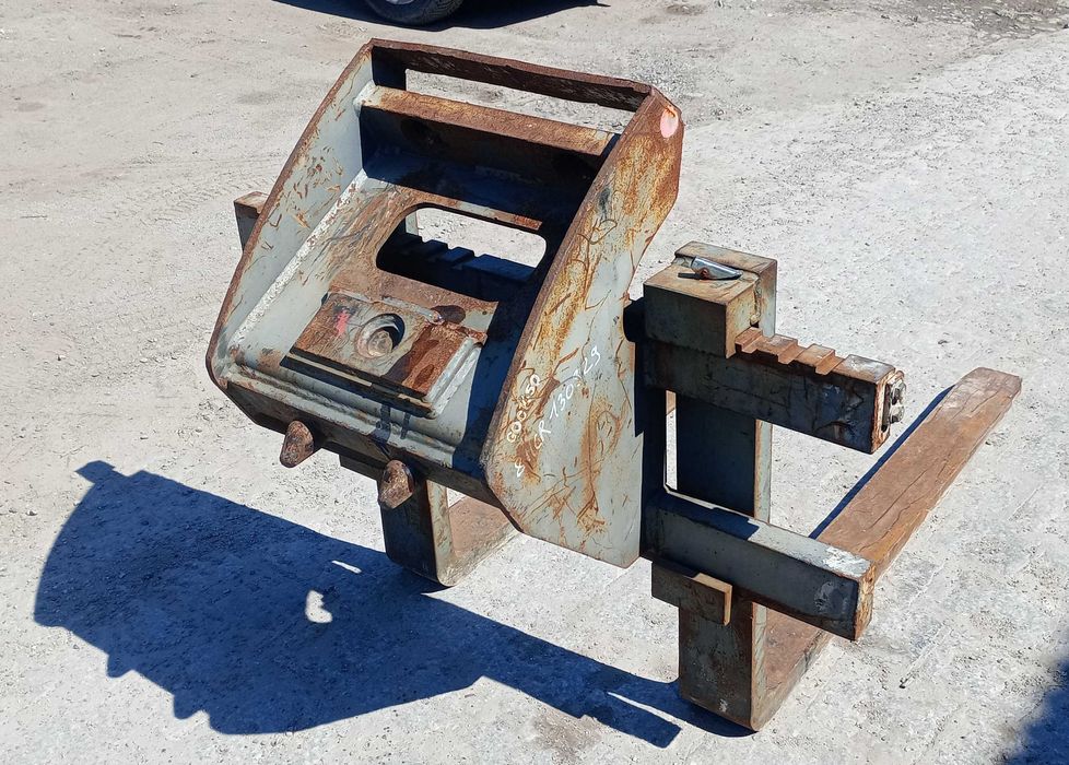 MECALAC - widły oryginalne do 6MCR/8MCR i M12. Używane