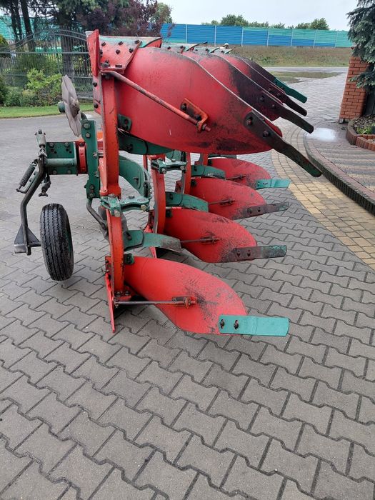 Pług 4 skibowy Kverneland E 160