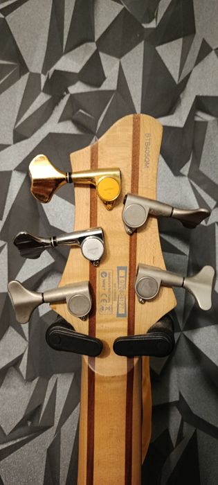 Gitara basowa Ibanez BTB405QM