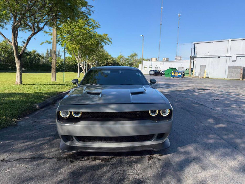 Dodge Challenger      2017