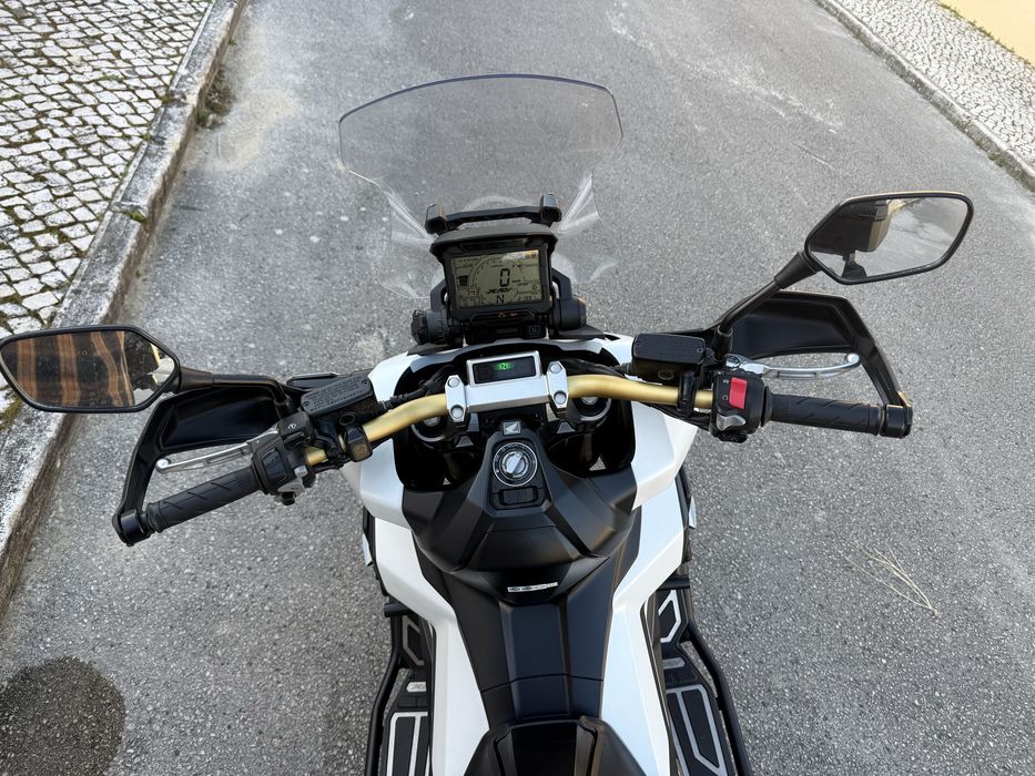 Honda xadv750 com 22.000kms