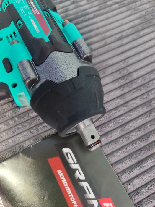 Аккумуляторный гайковерт Grand аг-800ubl 800нм 20в ударный тушка новый