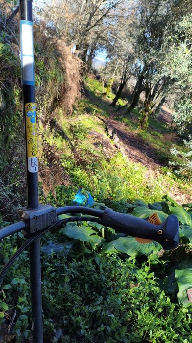 Roçadeira McCulloch B33B