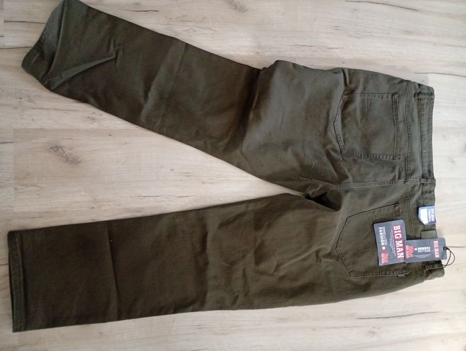 Nowe spodnie męskie khaki 44 L32