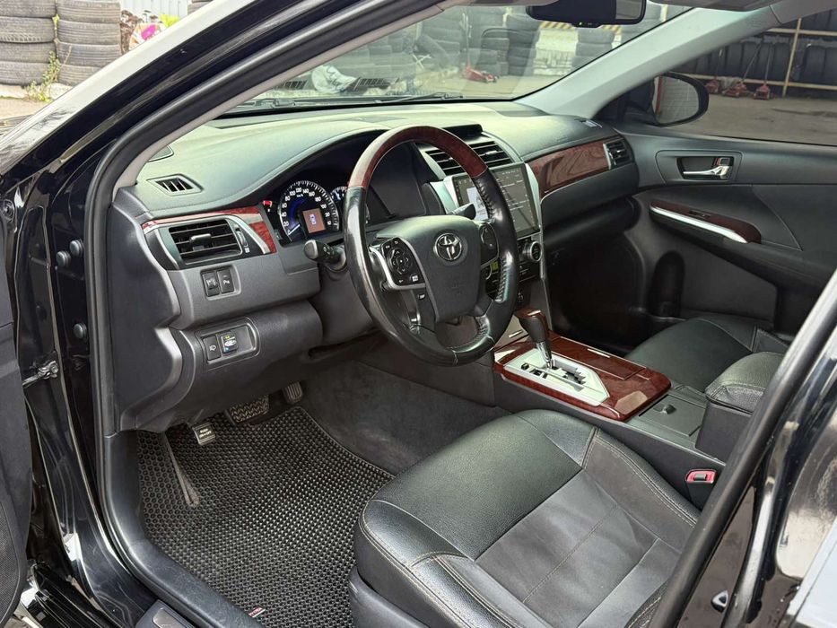 Продам  Camry 50