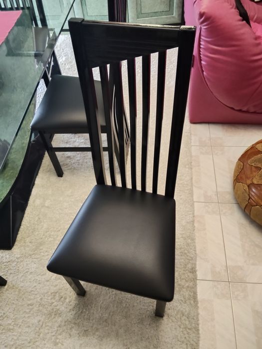 Mesa de sala em vidro com 6 cadeiras