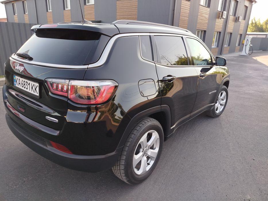 Продам свій автомобіль  Jeep Compass