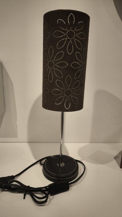 Candeeiro de comoda ou mesa cabeceira